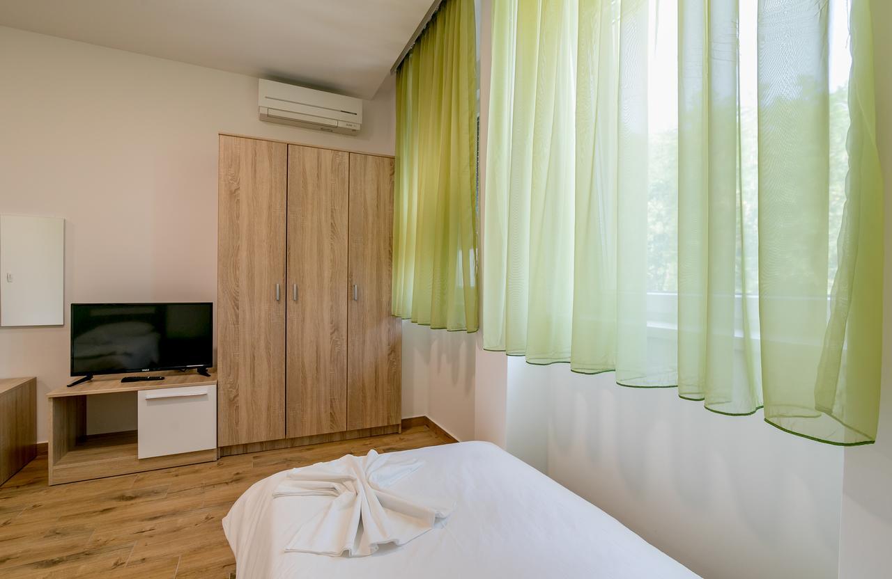 Apartmani Luka Meljine Exteriör bild