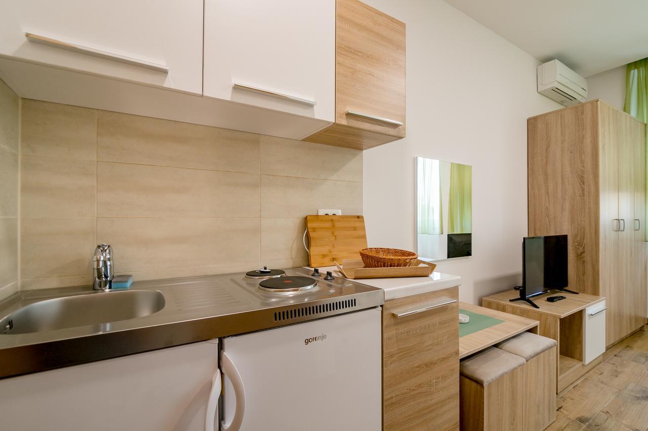Apartmani Luka Meljine Exteriör bild