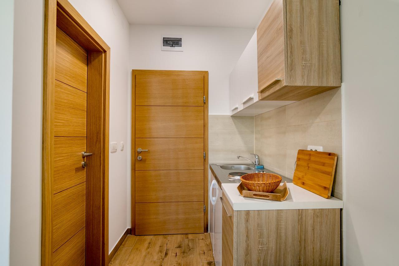Apartmani Luka Meljine Exteriör bild